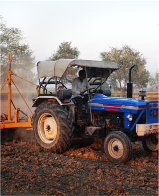 Digital agriculture innovation supporting farmers through Meghdoot climate intelligence platform